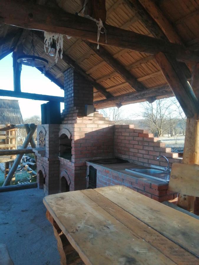 Complex Traditional Casuta Bunicilor-Breb Extérieur photo