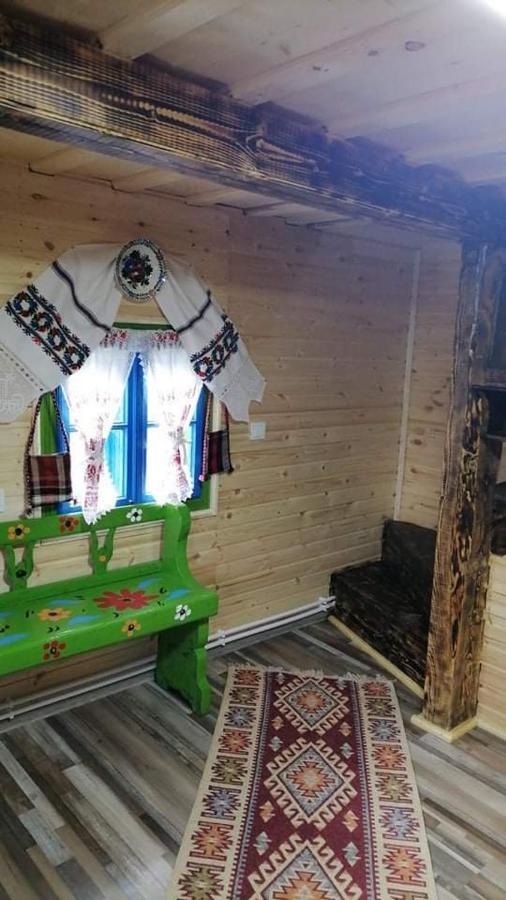 Complex Traditional Casuta Bunicilor-Breb Extérieur photo