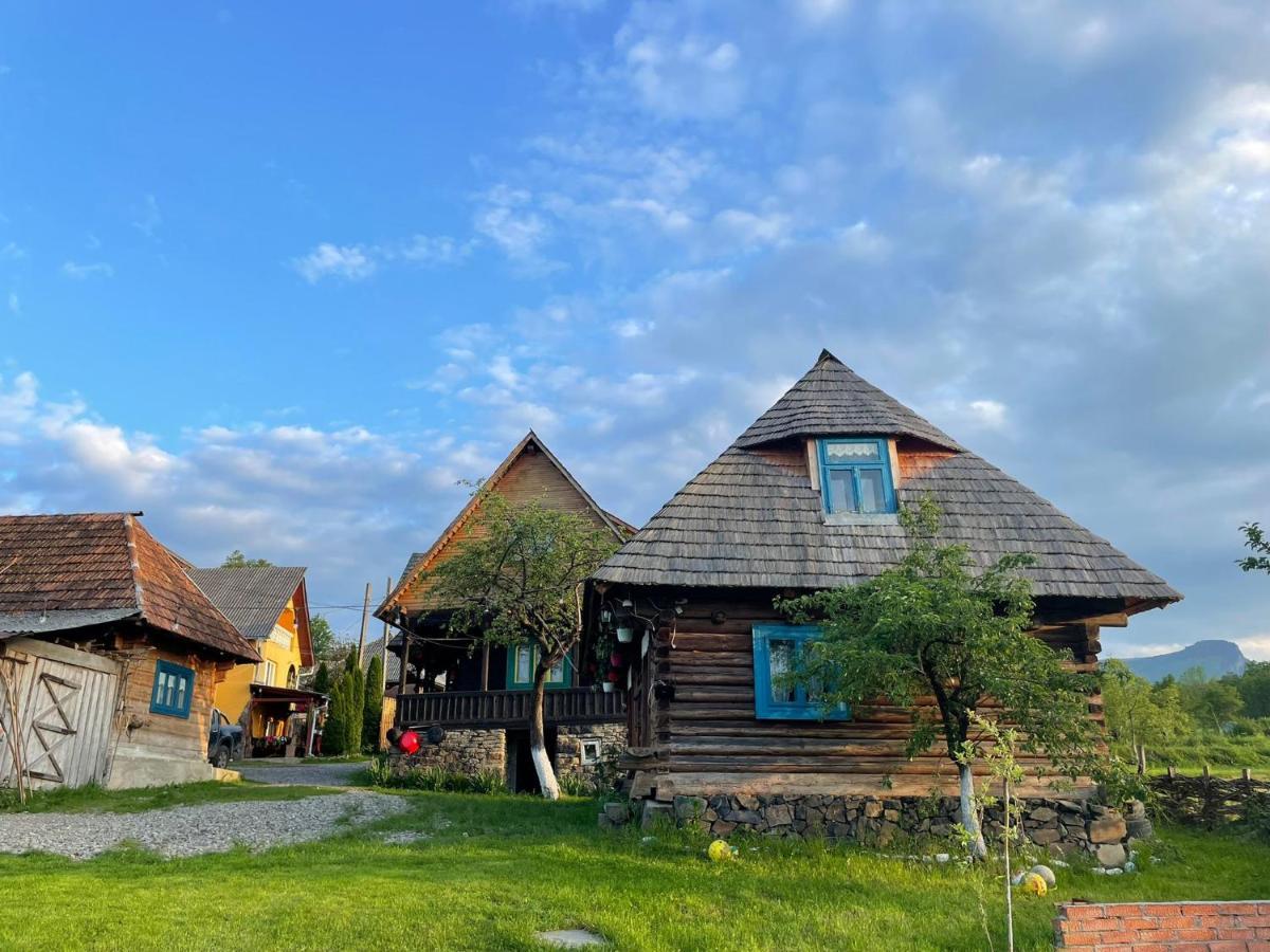 Complex Traditional Casuta Bunicilor-Breb Chambre photo