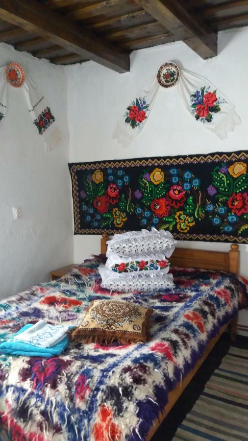Complex Traditional Casuta Bunicilor-Breb Extérieur photo