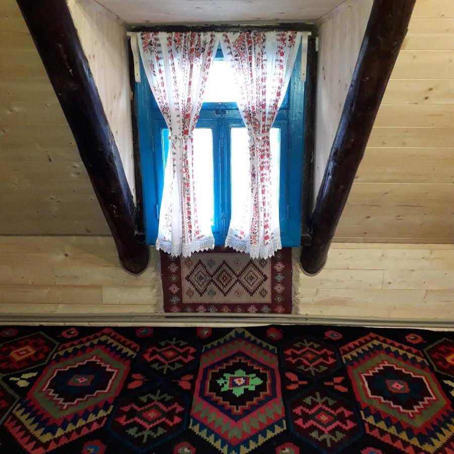 Complex Traditional Casuta Bunicilor-Breb Extérieur photo