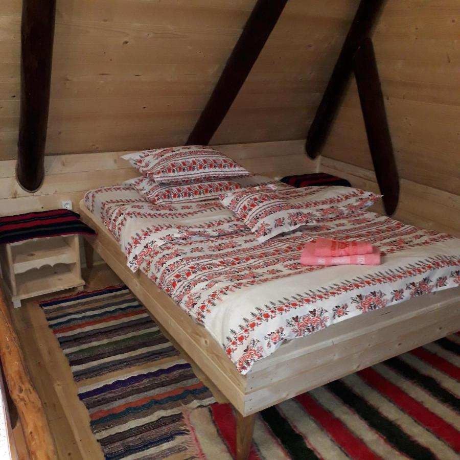 Complex Traditional Casuta Bunicilor-Breb Extérieur photo